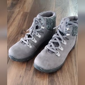 Skechers Women's Synergy Hiking Shoes, Grey, Size 9